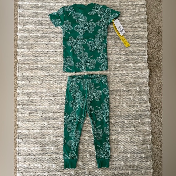 18 month st patrick clover two piece set - Picture 1 of 3